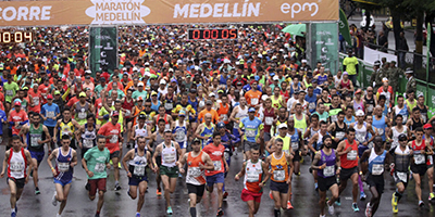 Maratón de Medellín 2025 maratón
